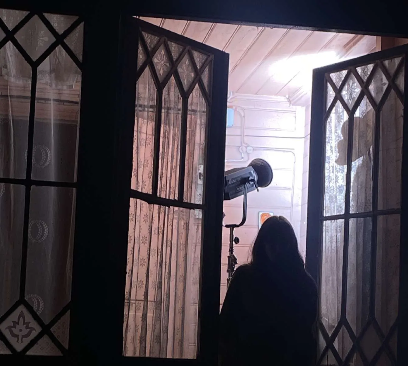 Irina Yengalycheva working with a site-specific interior